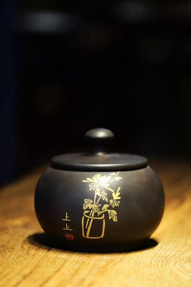 云南建水紫陶茶罐