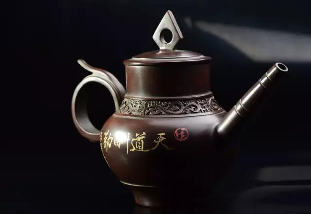 马成林紫陶壶作品